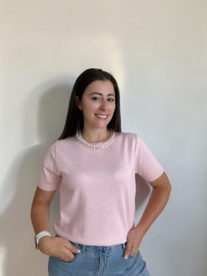 Feinstrick-Shirt mit Perlenkragen